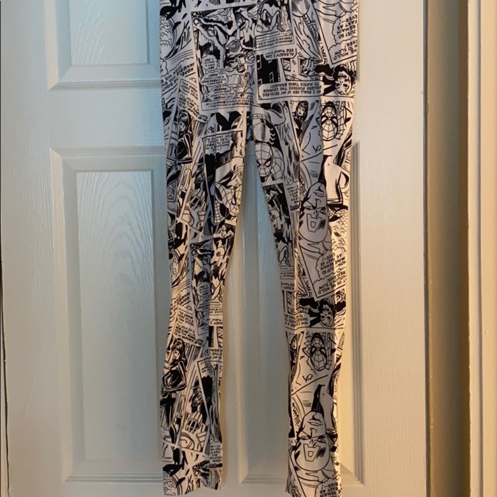 MARVEL Comic Book Leggings